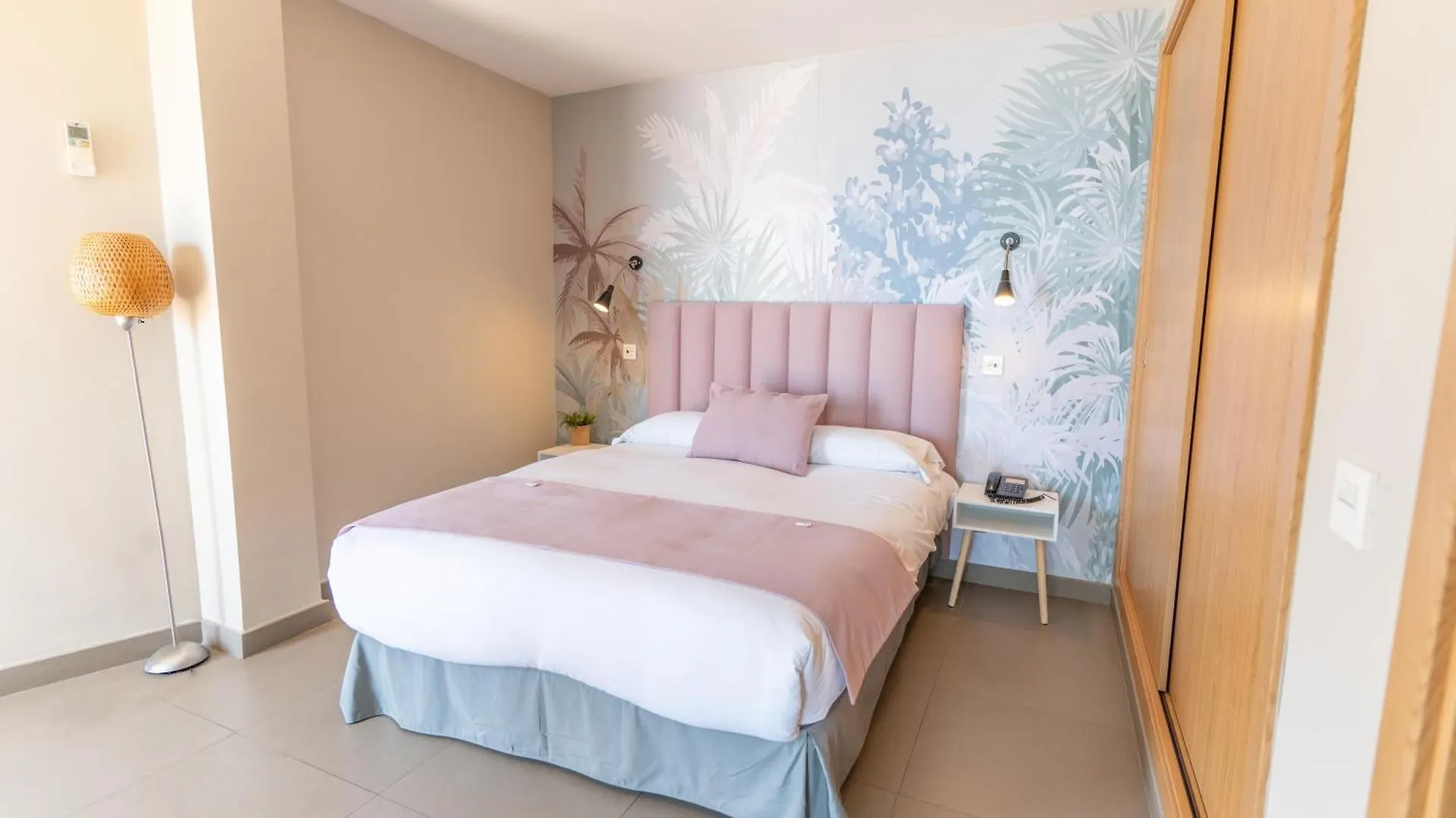 Hotel Mainare Playa Fuengirola 4*,
